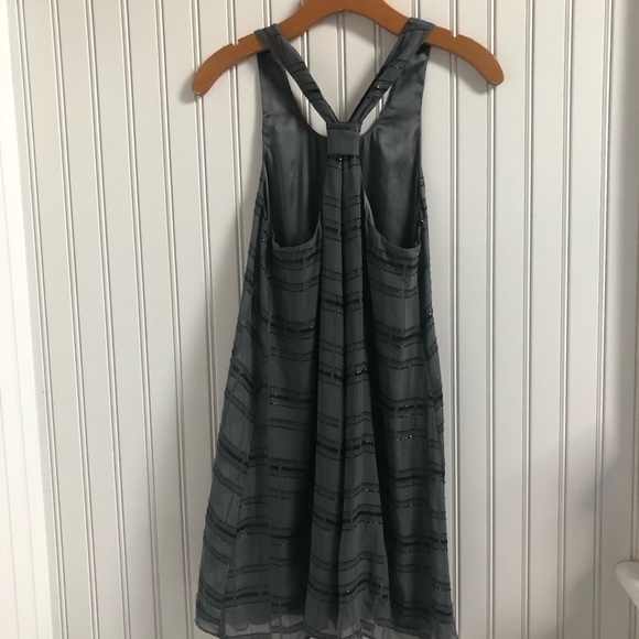 Alice + Olivia Twist-Back Silk Embroidered Dress - Picture 4 of 7